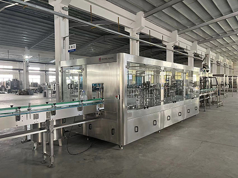 國(guó)際標(biāo)準(zhǔn)灌裝生產(chǎn)線(xiàn)